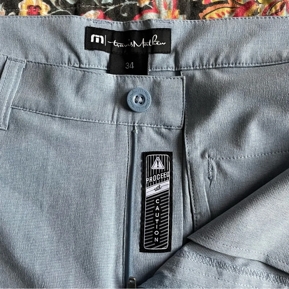 Travis Mathew Light Blue Flat Front Shorts Size 34 Activewear Golf